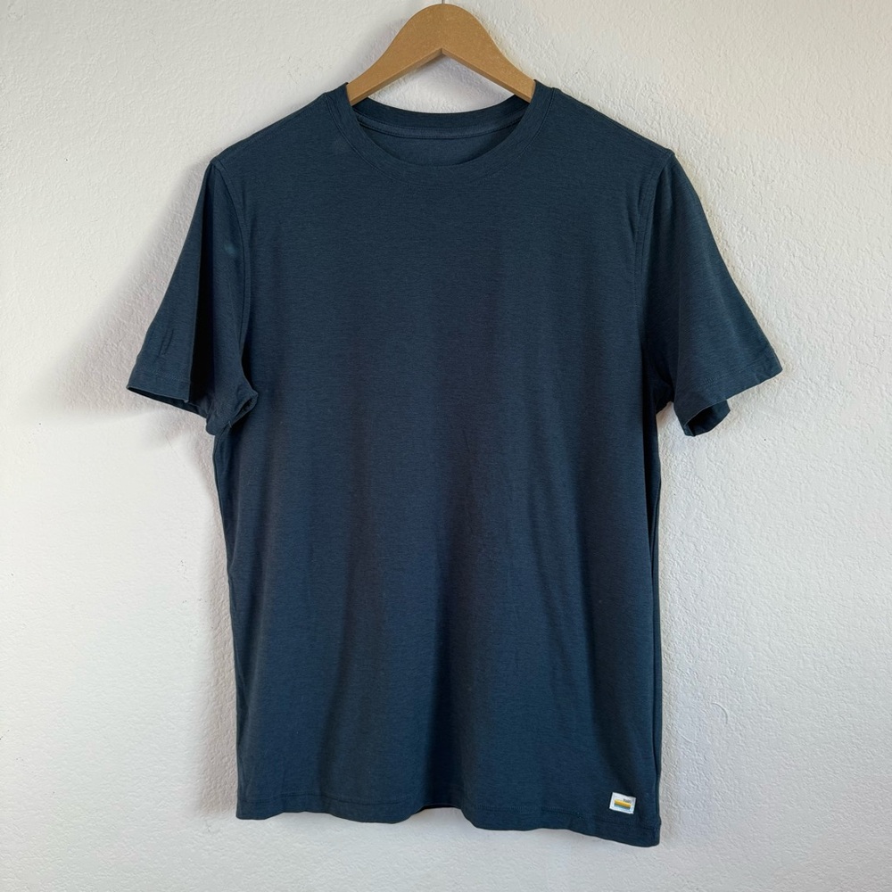 Vuori Strato Tech Tee Heather Navy Blue Short Sleeve T Shirt V126 Size Small - Picture 2 of 12
